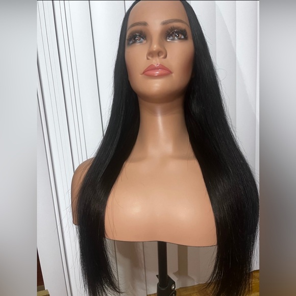 Brazilian Straight U Part Wig 20" front strap cut - Picture 2 of 8